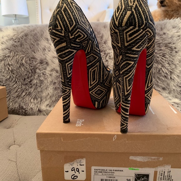 Christian Louboutin Daffodile - Picture 7 of 14